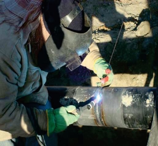 Underground valve box construction for the jet fuel and diesel pipeline system